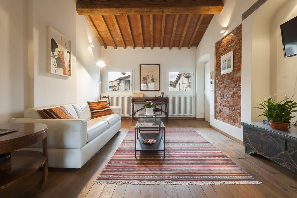 Poet'S Santo Spirito Apt. Apartment Florence Exterior photo