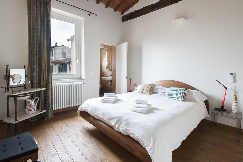 Poet'S Santo Spirito Apt. Apartment Florence Exterior photo