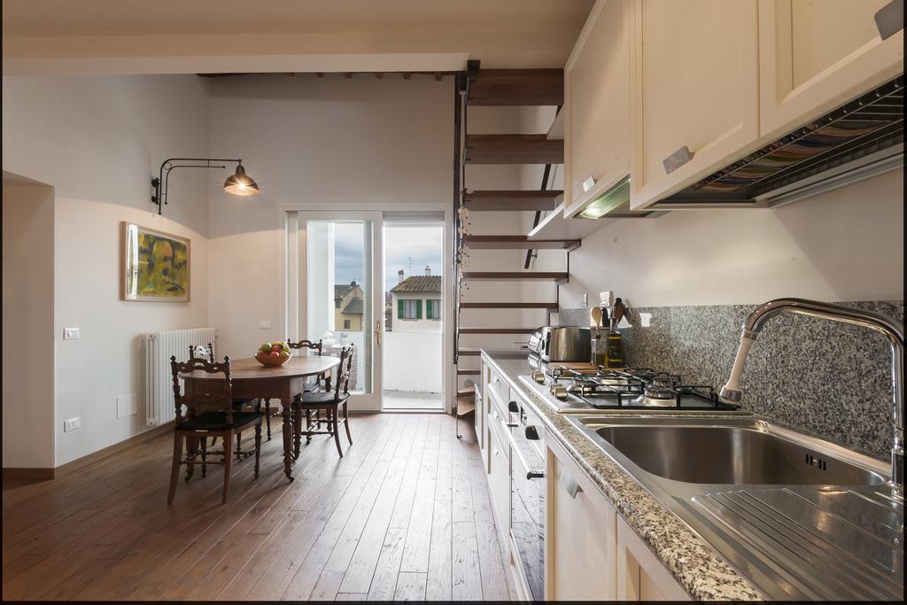 Poet'S Santo Spirito Apt. Apartment Florence Exterior photo
